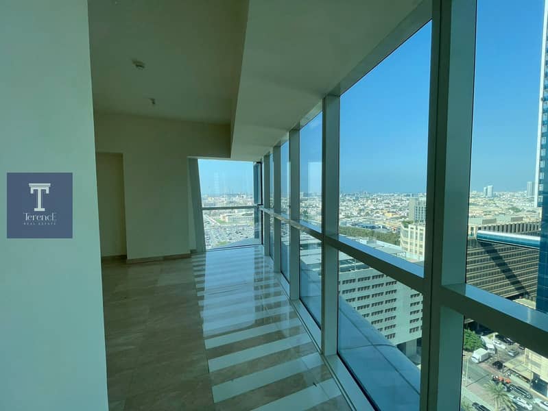 Close to trade centre metro station & one centre |