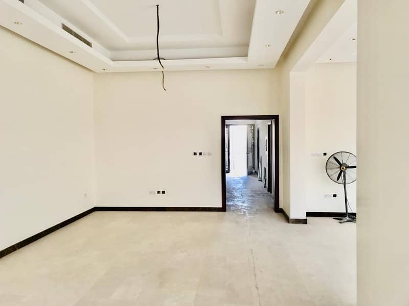 Nice 4 bedroom villa with garden in AL Barsha