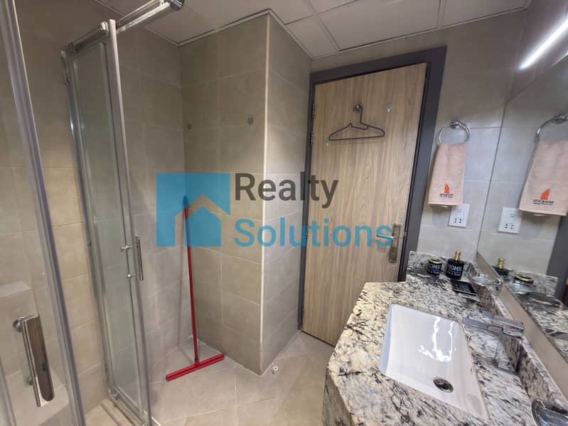 | Beautiful Apartment | Good Size | Amazing layout - Image 8