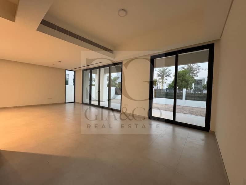 Opposite Pool | Single Row | Multiple Options