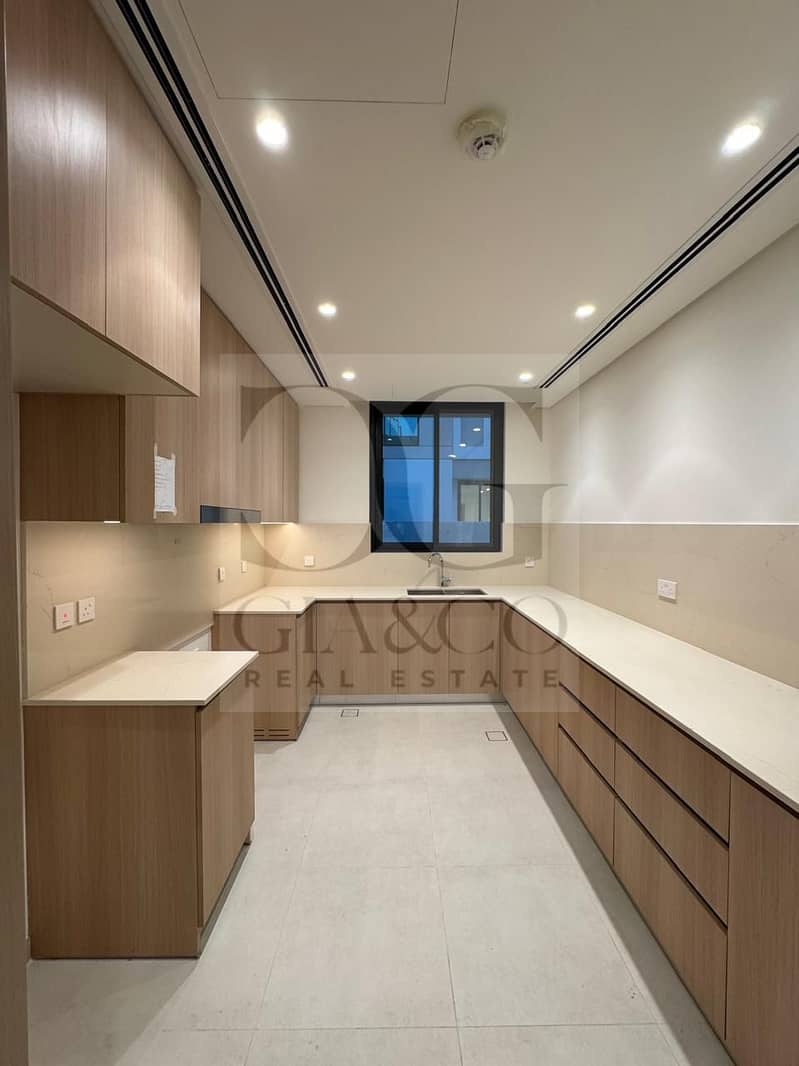 Opposite Pool | Single Row | Multiple Options