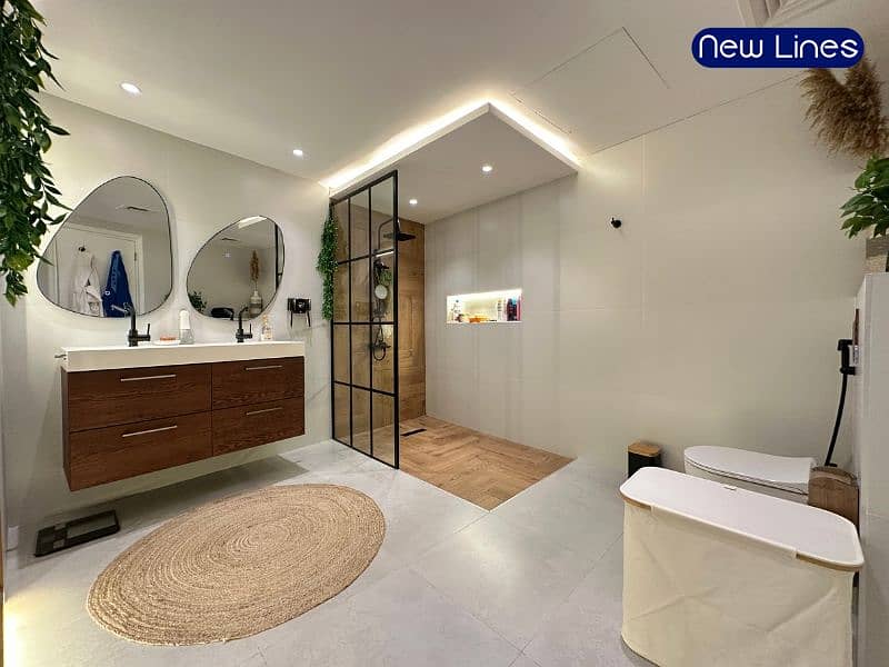 Upgraded I Spacious I Prime Location