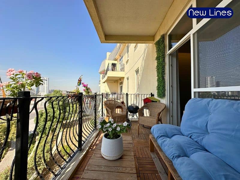 Upgraded I Spacious I Prime Location - Image 25