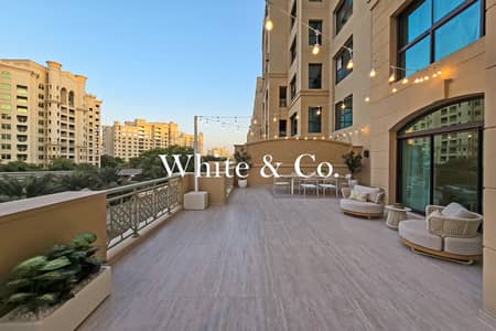 2 Bedroom Flat for Sale in Palm Jumeirah, Dubai - Exclusive | Upgraded | Terrace+Park View