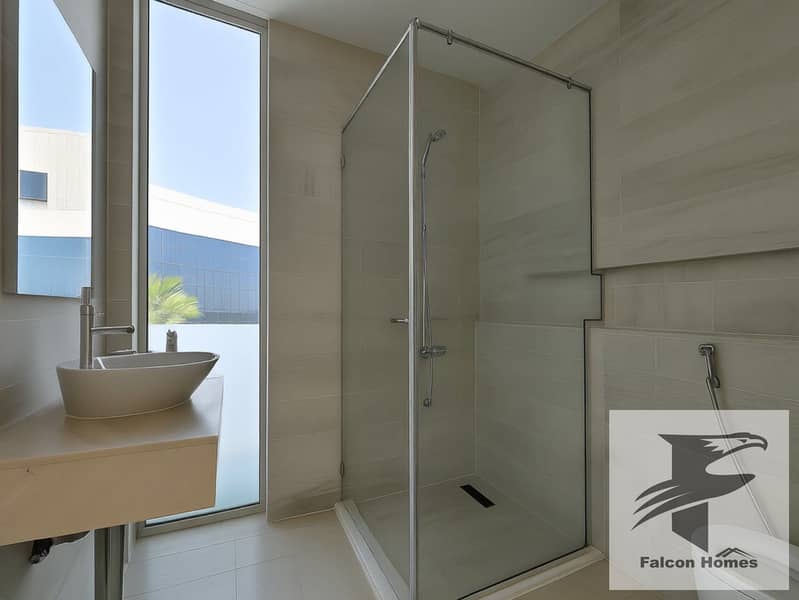 Luxury 4BR Modern Style Villa with Garden and Pool - Image 16