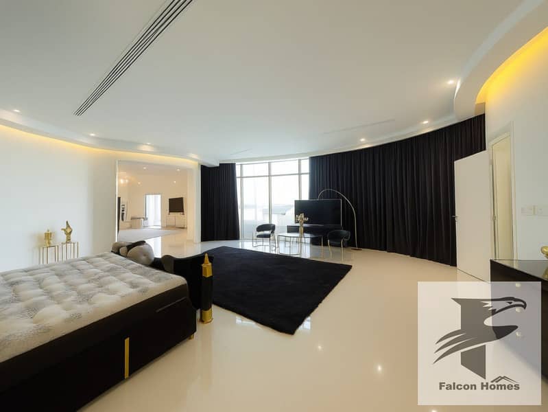 Luxury 4BR Modern Style Villa with Garden and Pool - Image 22