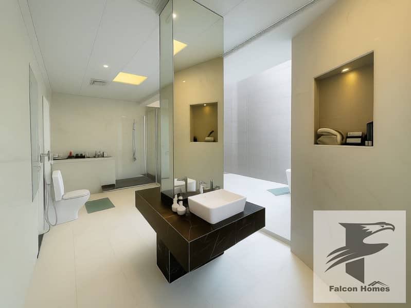 Luxury 4BR Modern Style Villa with Garden and Pool - Image 25