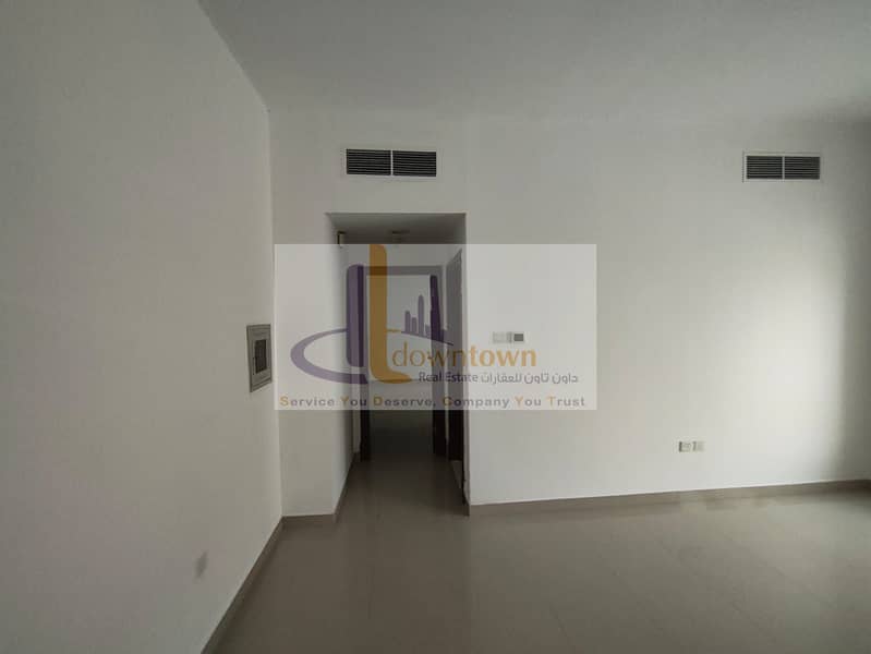 22 صورة واتساب بتاريخ 1447-01-19 في 18.38. 13_89320f4e. jpg