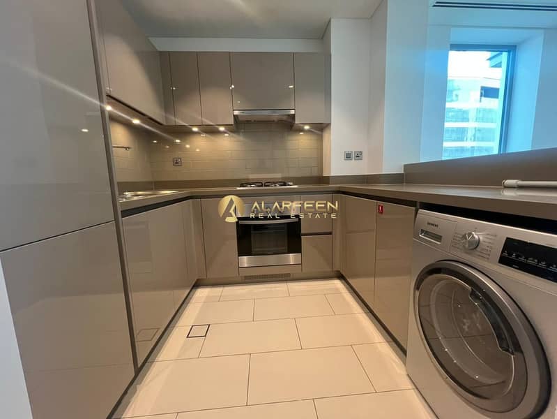 Corner Unit l Kitchen Appliances l L shaped Balcony