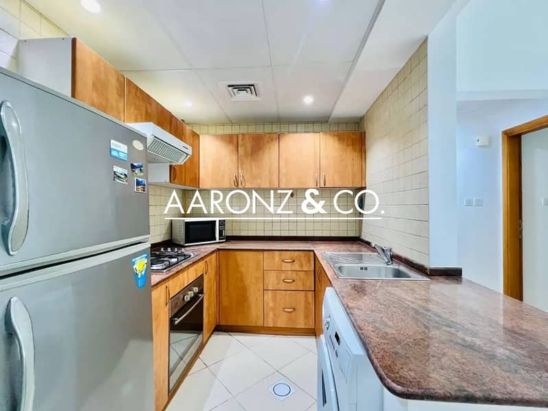 Spacious | Prime Location | Near to Metro - Image 6