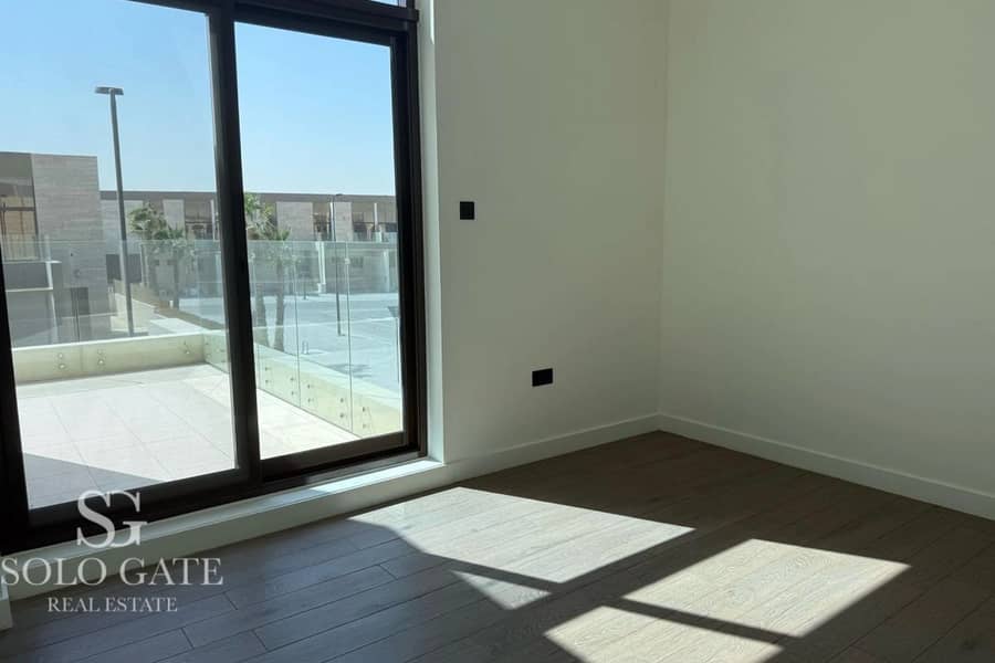 Genuine Resale | Gated Community | Private Garden - Image 7