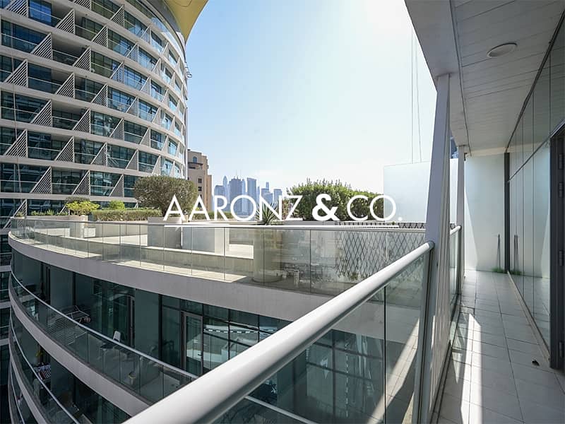 Fully Furnished | Low Floor | Ready to Move-in - Image 12