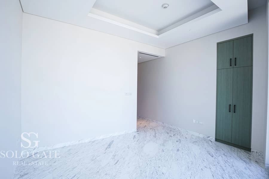 Full Burj And Fountain View | High End Living - Image 14