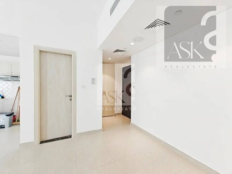 1BR + Balcony | Bright Interiors | With Balcony