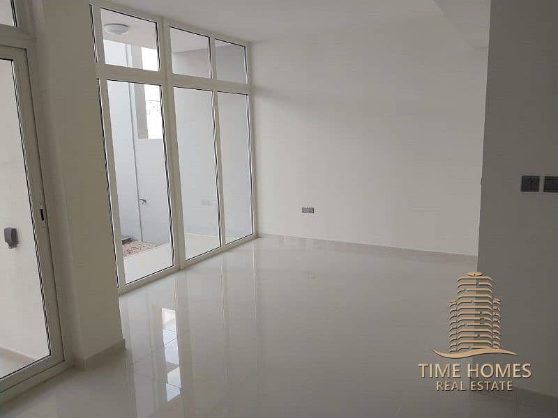 Semi single RAW | Vacant | Near to Exit - Image 6