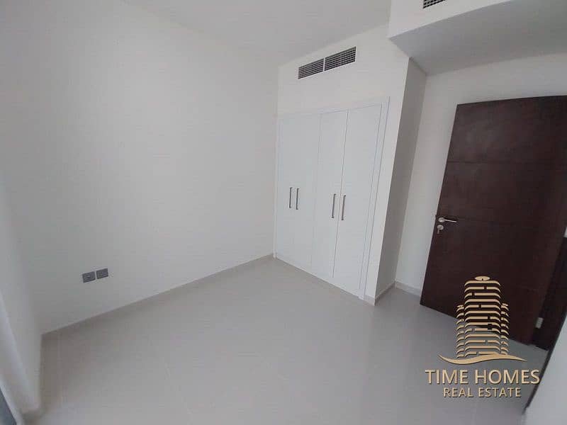 Semi single RAW | Vacant | Near to Exit - Image 13