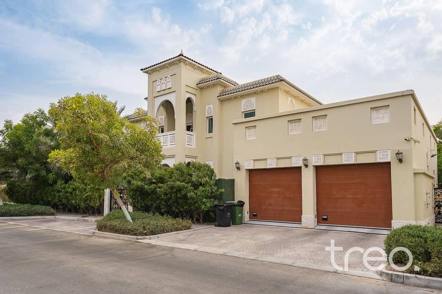 Upgraded | Corner Plot | Landscaped