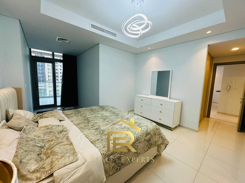 BURJ VIEW /LARGE LAYOUT /FULLY FURNISHED /NEXT TO METRO /DUBAI MALL - Image 11