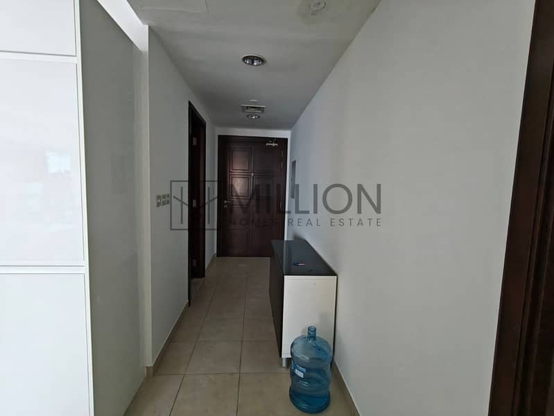 2BR Apartment with Skyline View | For Sale