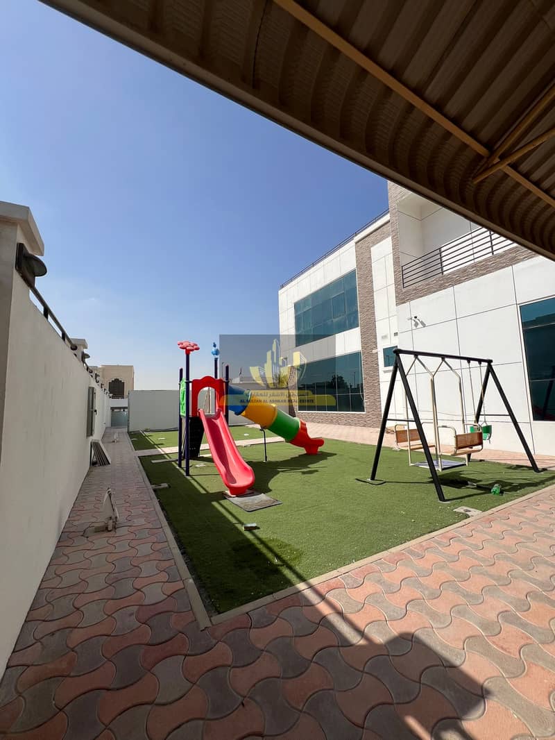 Villa for rent in warqaaa 8 rooms + maid