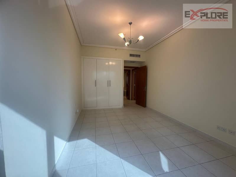 Burj Khalifa View:Near Metro:Spacious:Laundry Room:Gym,Pool - Image 10