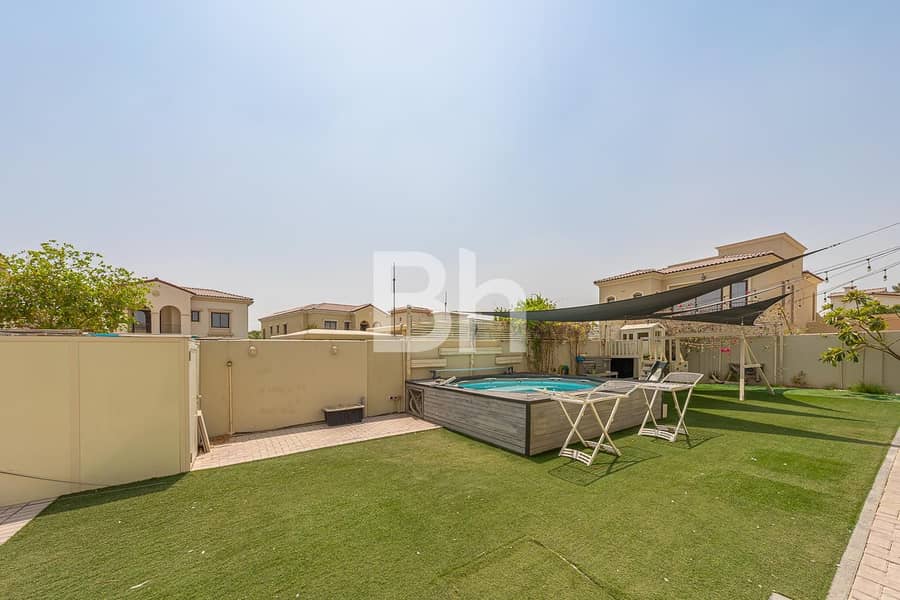 Large Plot | 4 Bds | Upgraded | Well Maintained