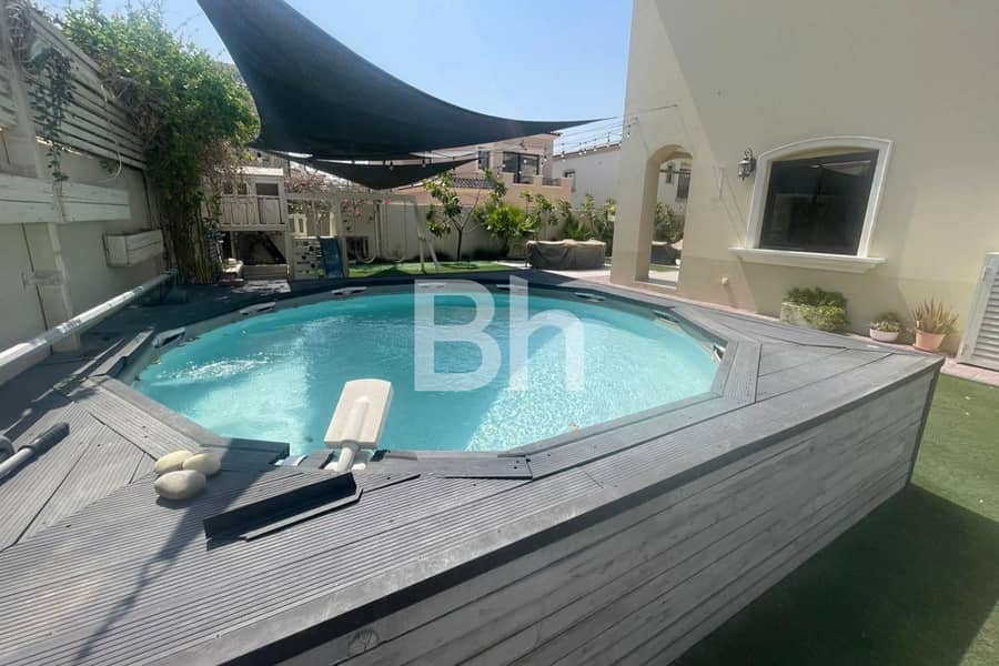 Large Plot | 4 Bds | Upgraded | Well Maintained