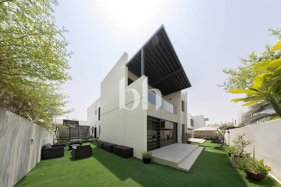 Fully Upgraded | Exclusive | Swimming Pool View