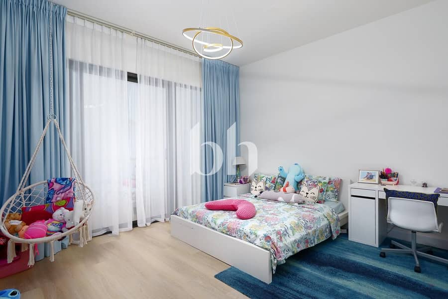 Fully Upgraded | Exclusive | Swimming Pool View - Image 12