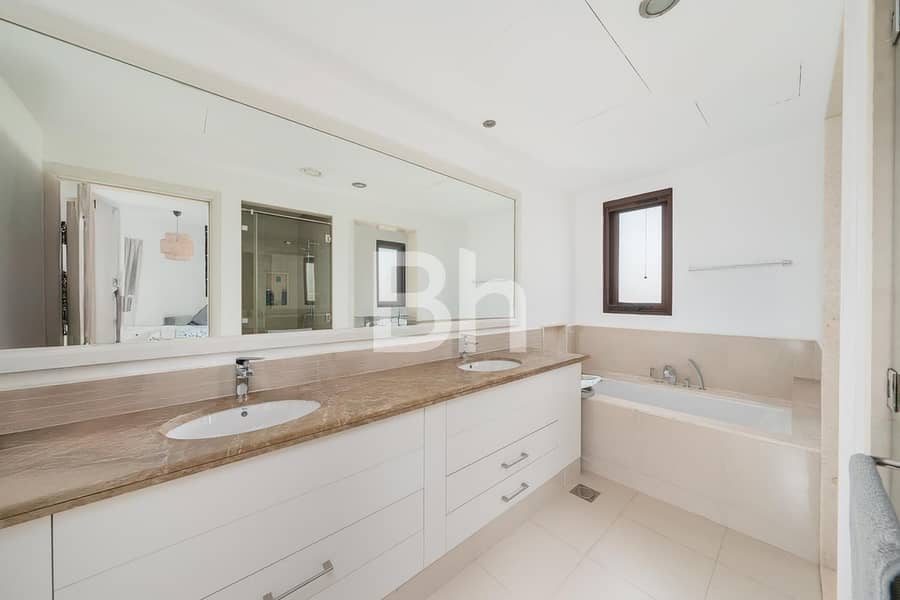 Large Plot | 4 Bds | Upgraded | Well Maintained - Image 11