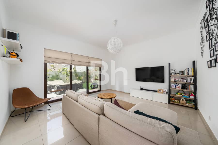 Large Plot | 4 Bds | Upgraded | Well Maintained - Image 16