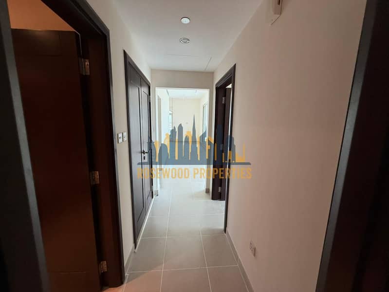 WELL MAINTAINED | POOL AND LAKE VIEW | VACANT - Image 17