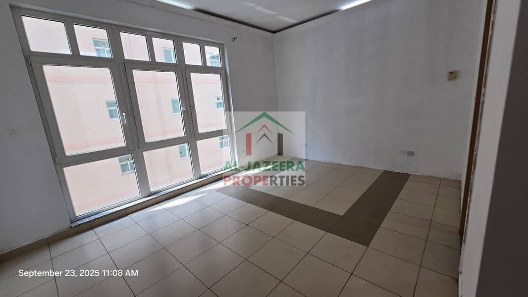 Large 2 BHK With Balcony || Chiller Free || Family Building || Near to Metro - Image 6