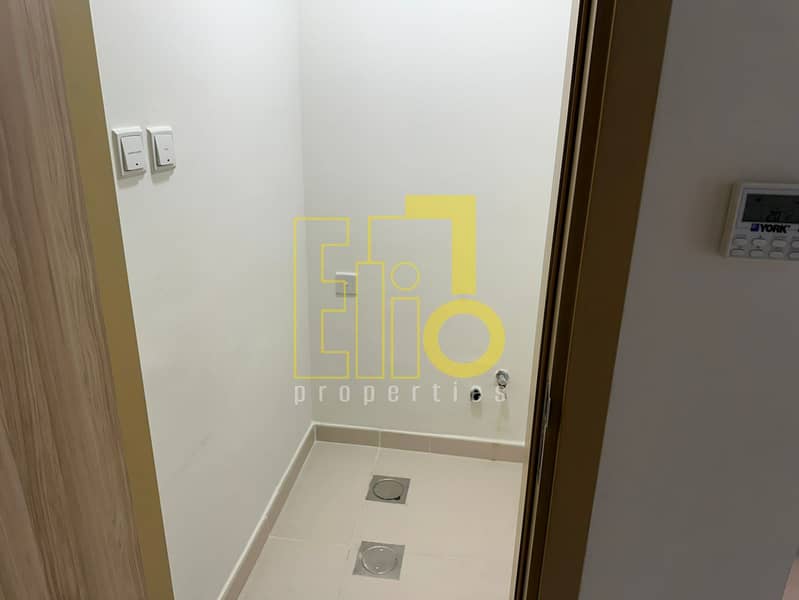 Single Row| Walkable to pool| Greeney view - Image 11