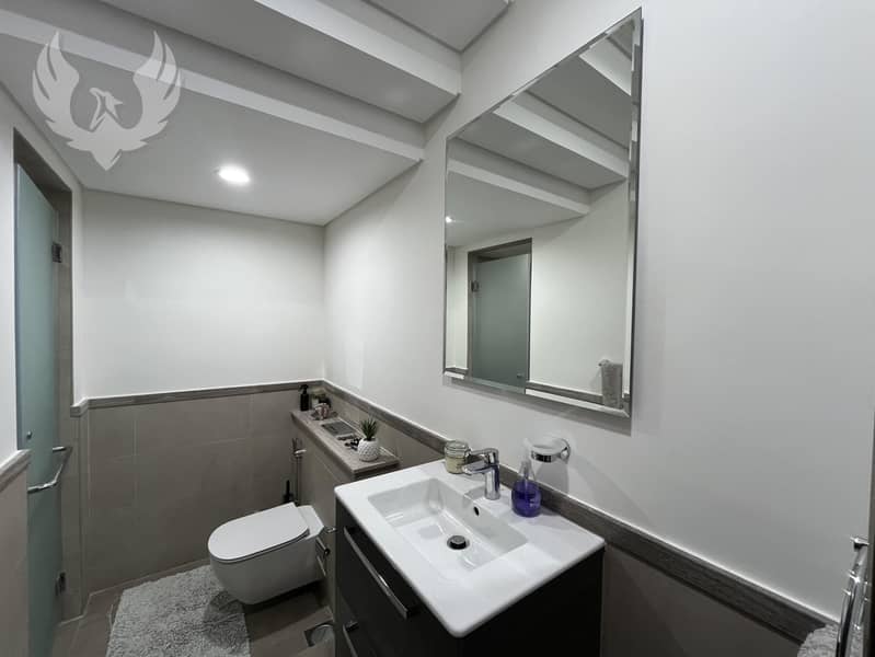 Unfurnished | Internal Facing | Modern |Landscaped - Image 6