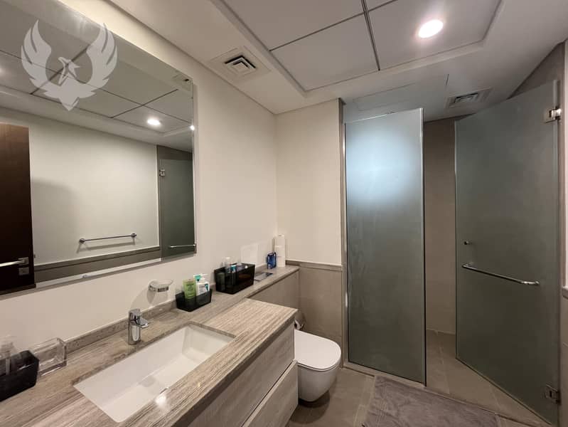 Unfurnished | Internal Facing | Modern |Landscaped - Image 16