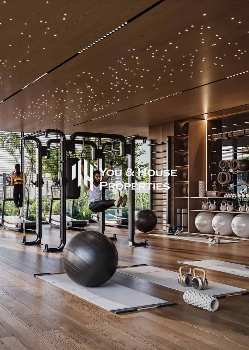 Luxurious Apartment | Beachfront living | Pool view - Image 15