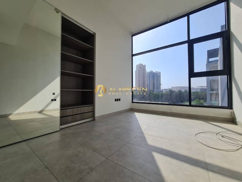 Exquisite 4BR Townhouse | Private Garden | Callnow - Image 11