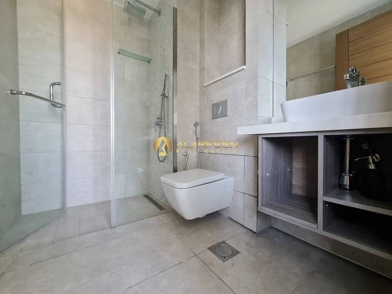 Exquisite 4BR Townhouse | Private Garden | Callnow - Image 12