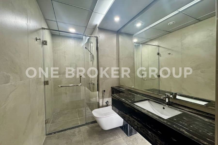 High Floor | Vacant On Transfer | Pool View - Image 7