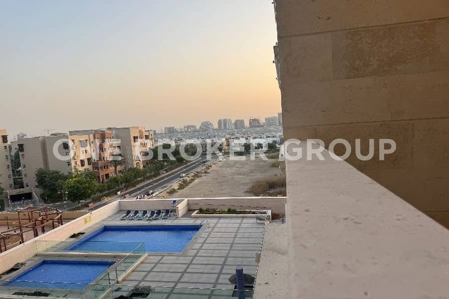 High Floor | Vacant On Transfer | Pool View - Image 11