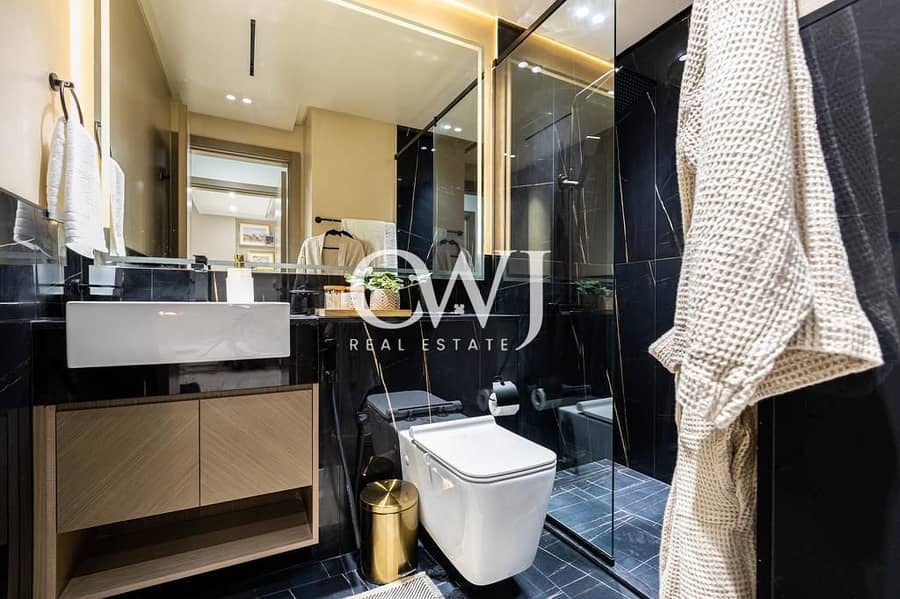 Canal View | Motivated Seller | Prime Location - Image 9