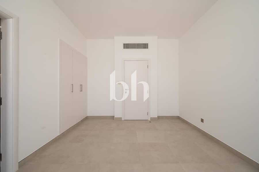 Private Green Area | Fully upgraded - Image 10