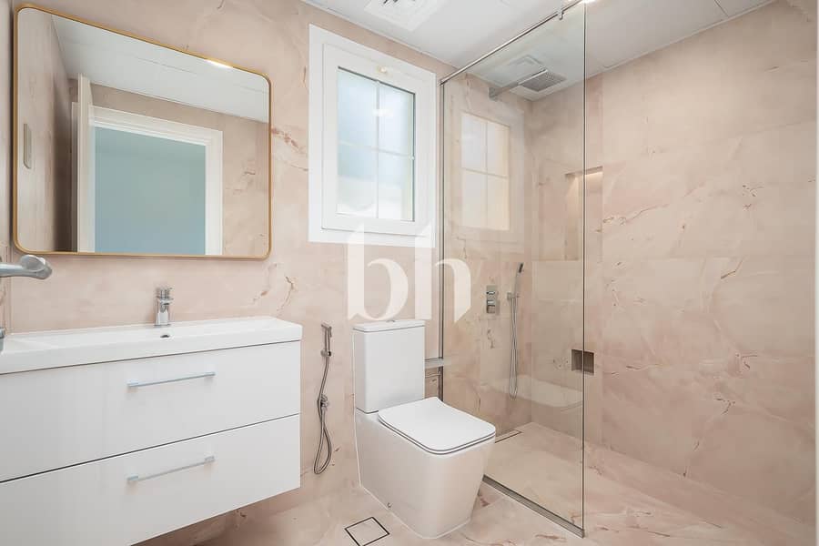 Private Green Area | Fully upgraded - Image 16