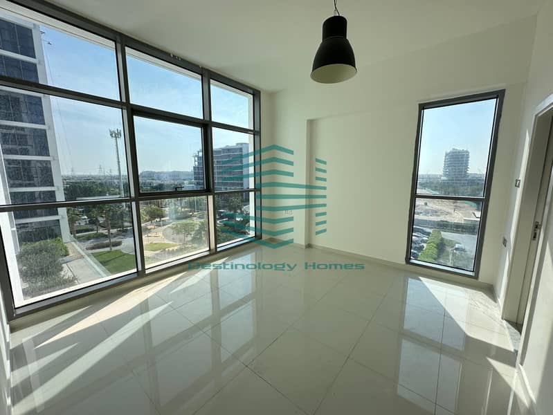 Vacant Corner Unit - Big One bedroom Unit For Sale - Image 6