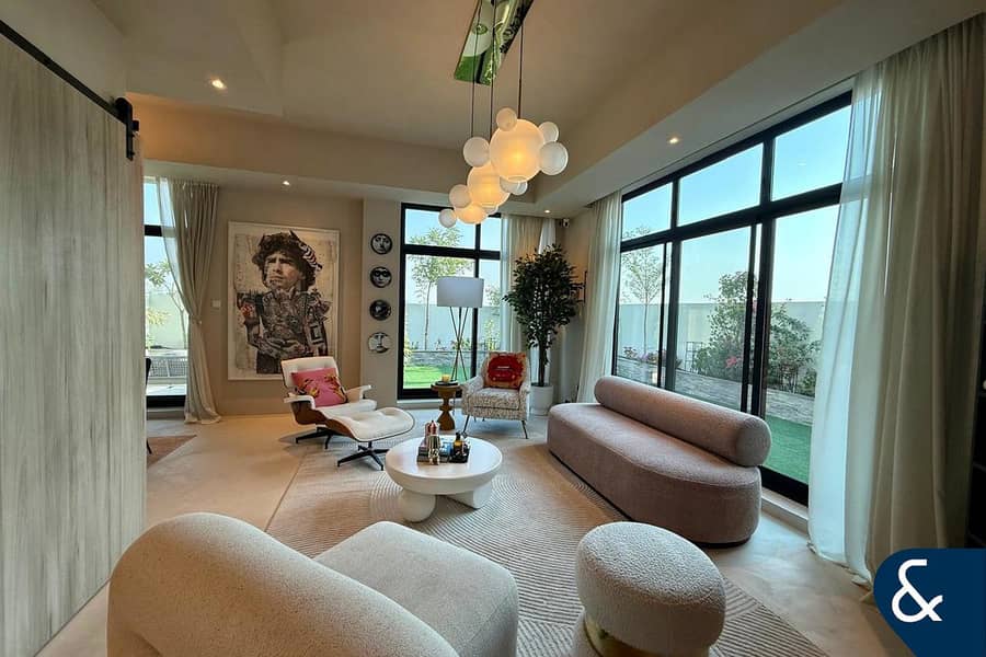 Upgraded | Single Row | Four Bed + Maids