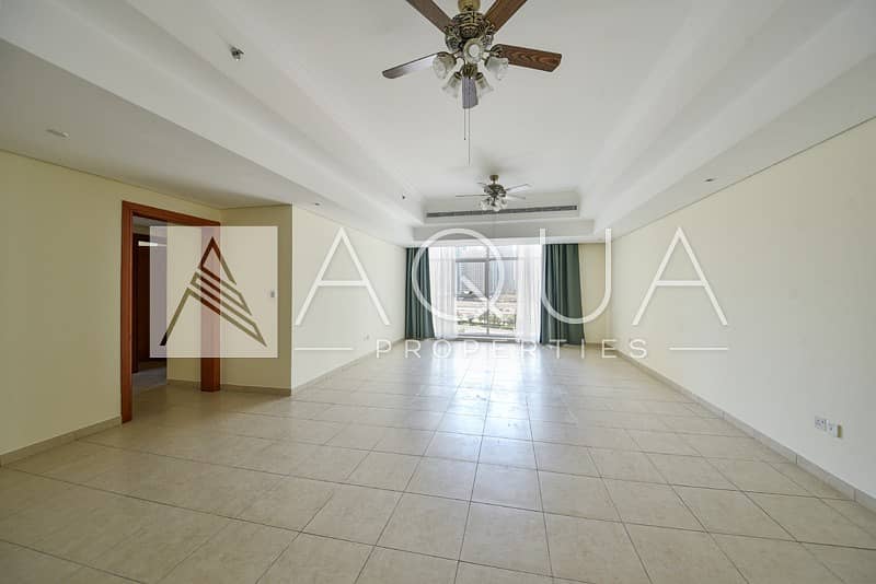 Spacious Luxurious | Bedroom + Maid Room Spacious Luxurious | Bedroom + Maid Room