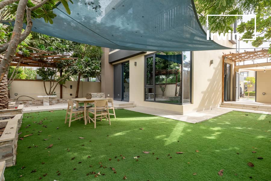 Upgraded | Vacant | UnFunrished - Image 11