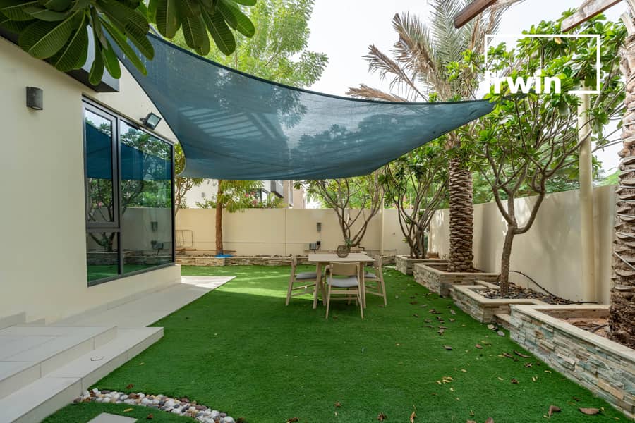 Upgraded | Vacant | UnFunrished - Image 12