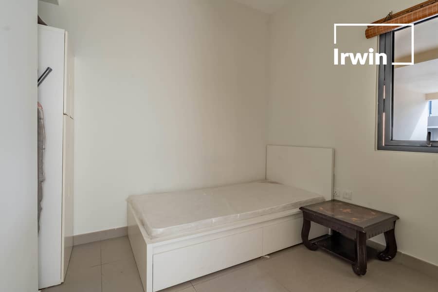 Upgraded | Vacant | UnFunrished - Image 15